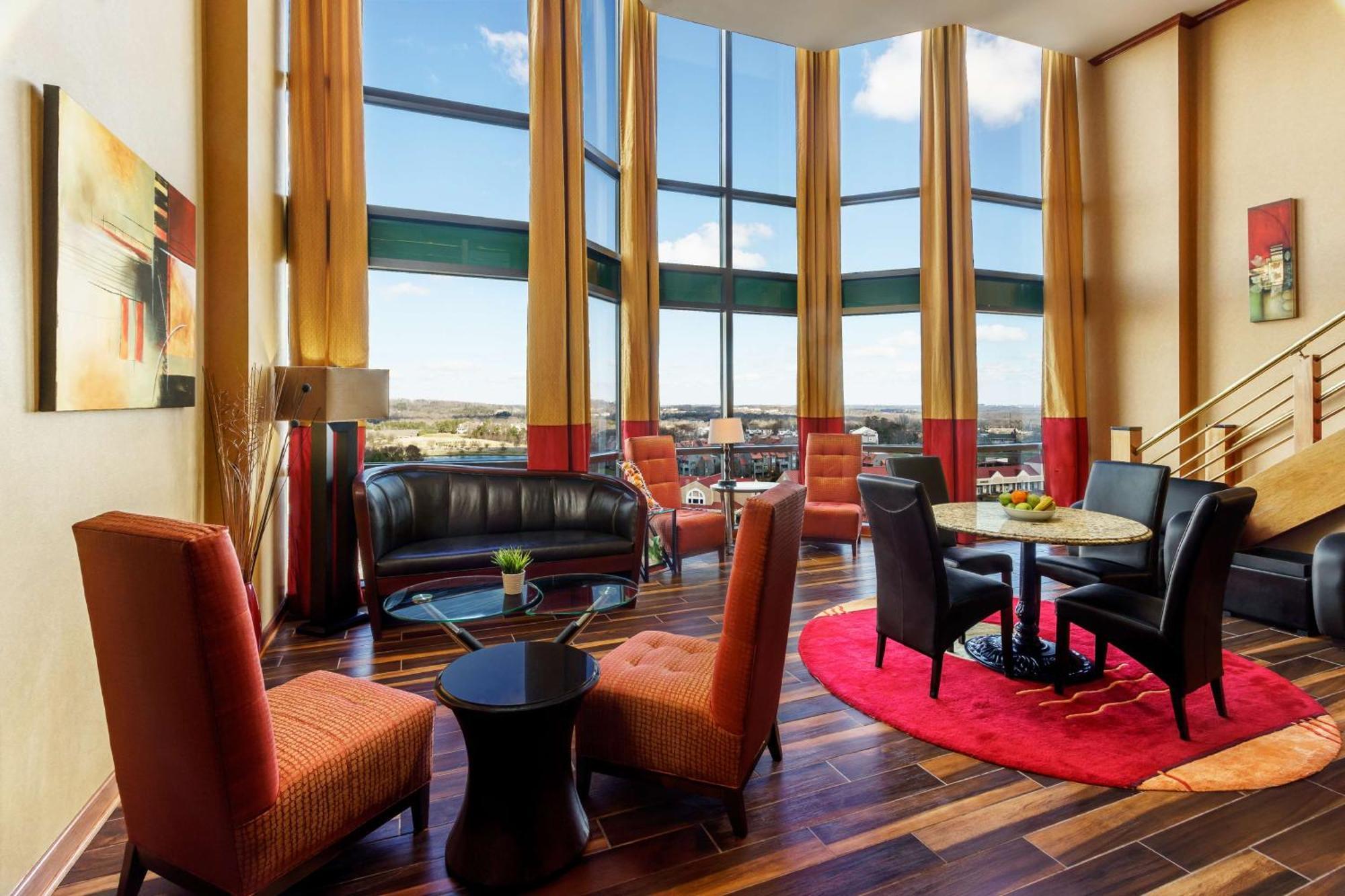 Hilton Charlotte University Place Экстерьер фото